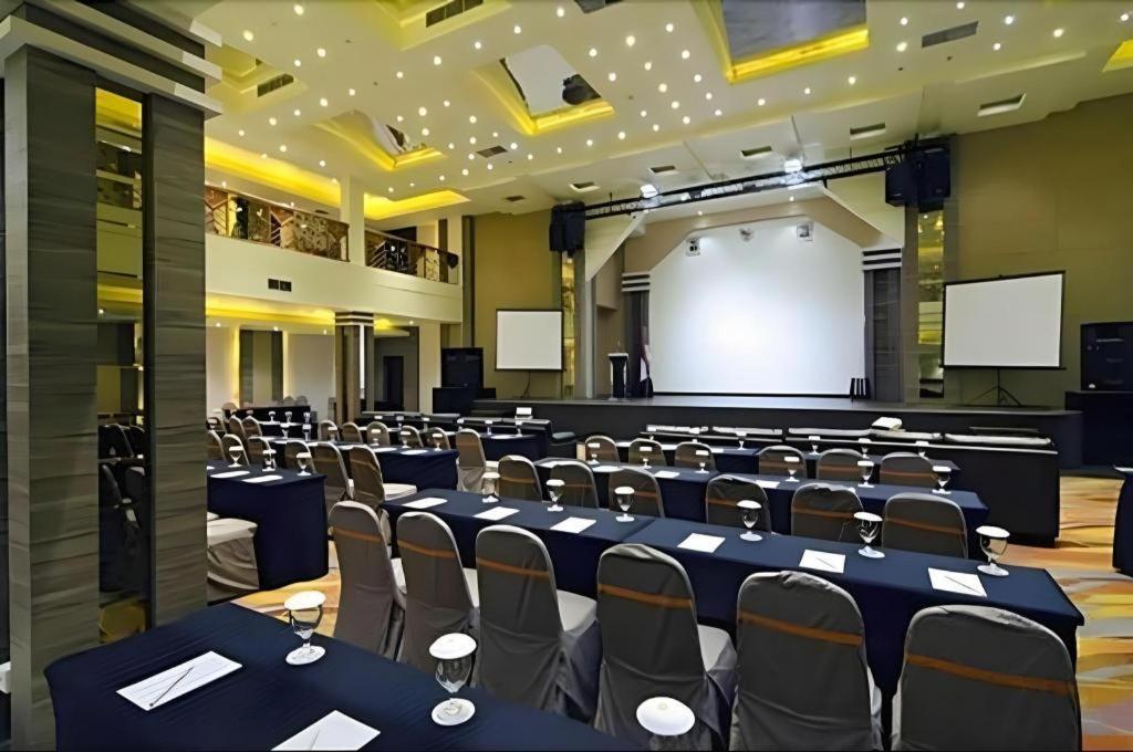 Aria Barito Hotel Banjarmasin  Exteriér fotografie